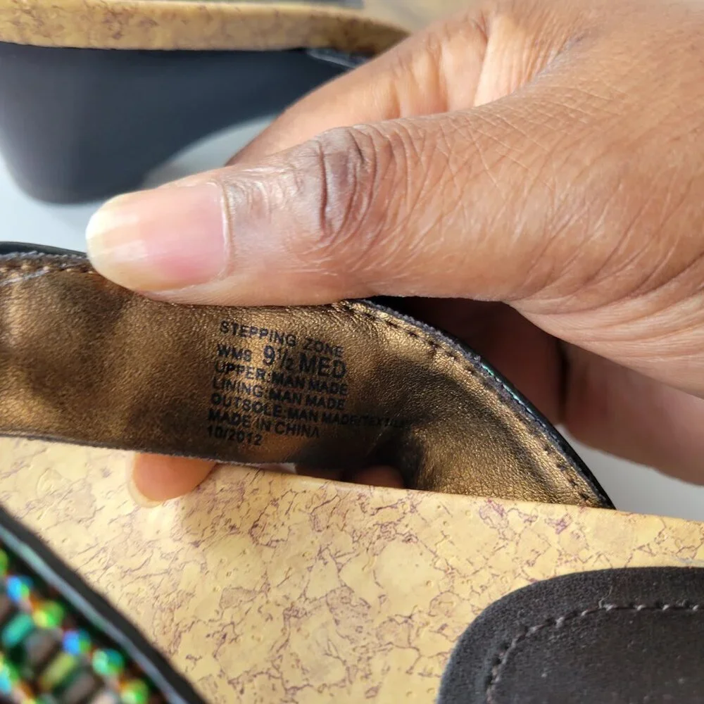 Kenneth Cole Boho Style Green beaded Wedge Sandals (Size: 9½)